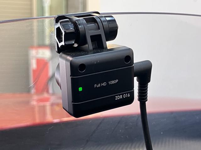 コペンＧＲスポーツ　フルセグナビ　前後ドラレコ　レカロ　ＢＢＳＧＲ専用サスペンション　フルセグナビ　バックカメラ　ＤＶＤ　Ｂｌｕｅｔｏｏｔｈ　ＵＳＢ　ドラレコ　ＭＯＭＯハンドル　パドルシフト　レカロシート　ＢＢＳアルミ　シートヒーター　ルーフカーボンラッピング（滋賀県）の中古車