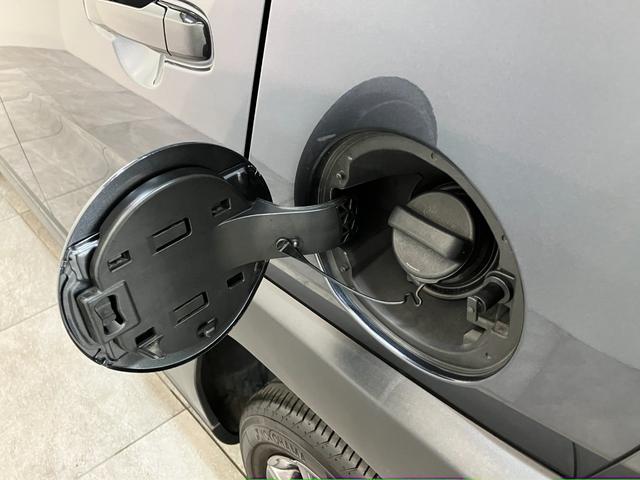 タフトＧターボ　ダーククロムベンチャー　４ＷＤ　９型ＤＡ　Ｐカメラ衝突被害軽減ブレーキ　コーナーセンサー　９型ディスプレイオーディオ　フルセグ　Ｂｌｕｅｔｏｏｔｈ　ＵＳＢ　パノラマカメラ　ドラレコ　ＥＴＣ　前席シートヒーター　クルーズコントロール　駐車支援システム（滋賀県）の中古車