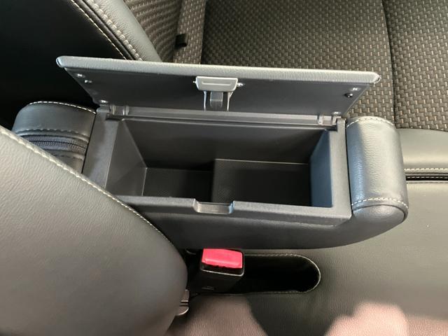 ハスラーＪスタイルII　フルセグナビ　シートヒーター　スマートキー衝突被害軽減ブレーキ　フルセグナビ　ＤＶＤ再生　Ｂｌｕｅｔｏｏｔｈ　ＵＳＢ　シートヒーター　スマートキー　電動格納式ミラー　ＨＩＤヘッドライト　オートライト　オートエアコン　エコアイドル（滋賀県）の中古車