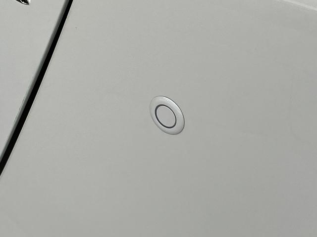 トールカスタムＧ　コーナーセンサー　フルセグナビ　レーダークルコン衝突被害軽減ブレーキ　コーナーセンサー　フルセグナビ　Ｂｌｕｅｔｏｏｔｈ　ＵＳＢ　ＤＶＤ再生　バックカメラ　両側電動スライドドア　ＬＥＤ　クルーズコントロール　スマートキー　電格ミラー　エコアイドル（滋賀県）の中古車