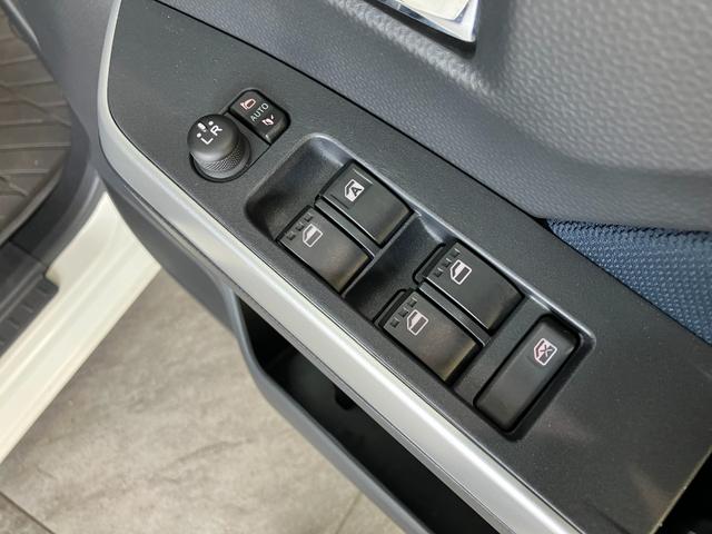 トールカスタムＧ　コーナーセンサー　フルセグナビ　レーダークルコン衝突被害軽減ブレーキ　コーナーセンサー　フルセグナビ　Ｂｌｕｅｔｏｏｔｈ　ＵＳＢ　ＤＶＤ再生　バックカメラ　両側電動スライドドア　ＬＥＤ　クルーズコントロール　スマートキー　電格ミラー　エコアイドル（滋賀県）の中古車