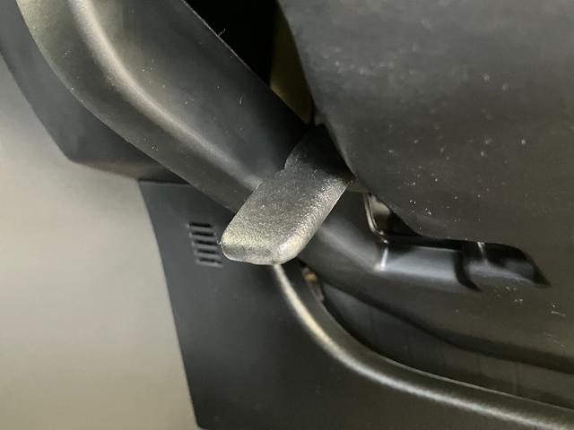 トールカスタムＧ　コーナーセンサー　フルセグナビ　レーダークルコン衝突被害軽減ブレーキ　コーナーセンサー　フルセグナビ　Ｂｌｕｅｔｏｏｔｈ　ＵＳＢ　ＤＶＤ再生　バックカメラ　両側電動スライドドア　ＬＥＤ　クルーズコントロール　スマートキー　電格ミラー　エコアイドル（滋賀県）の中古車