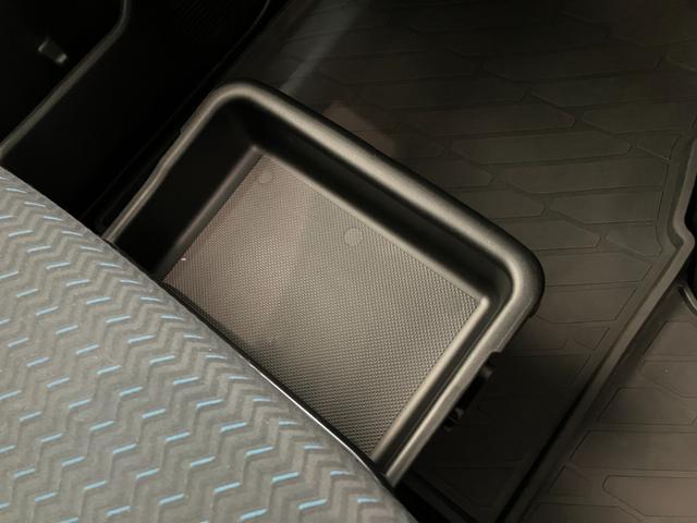 トールカスタムＧ　コーナーセンサー　フルセグナビ　レーダークルコン衝突被害軽減ブレーキ　コーナーセンサー　フルセグナビ　Ｂｌｕｅｔｏｏｔｈ　ＵＳＢ　ＤＶＤ再生　バックカメラ　両側電動スライドドア　ＬＥＤ　クルーズコントロール　スマートキー　電格ミラー　エコアイドル（滋賀県）の中古車