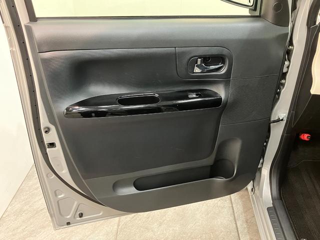 ムーヴキャンバスＧメイクアップＳＡ２　４ＷＤ　フルセグナビ　両側パワスラ衝突被害軽減ブレーキ　フルセグナビ　ＤＶＤ再生　Ｂｌｕｅｔｏｏｔｈ　ＵＳＢ　ＥＴＣ　両側電動スライドドア　ＬＥＤ　オートライト　オートエアコン　スマートキー　電動格納式ミラー　エコアイドル　４ＷＤ（滋賀県）の中古車