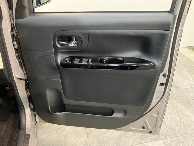 ムーヴキャンバスＧメイクアップＳＡ２　４ＷＤ　フルセグナビ　両側パワスラ衝突被害軽減ブレーキ　フルセグナビ　ＤＶＤ再生　Ｂｌｕｅｔｏｏｔｈ　ＵＳＢ　ＥＴＣ　両側電動スライドドア　ＬＥＤ　オートライト　オートエアコン　スマートキー　電動格納式ミラー　エコアイドル　４ＷＤ（滋賀県）の中古車