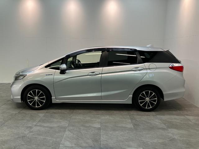 シャトルハイブリッドＸ　フルセグナビ　バックカメラ　車検整備付フルセグナビ　ＤＶＤ再生　Ｂｌｕｅｔｏｏｔｈ　バックカメラ　ＥＴＣ　ＬＥＤ　オートライト　オートエアコン　クルーズコントロール　パドルシフト　スマートキー　電動格納式ミラー　エコアイドル（滋賀県）の中古車