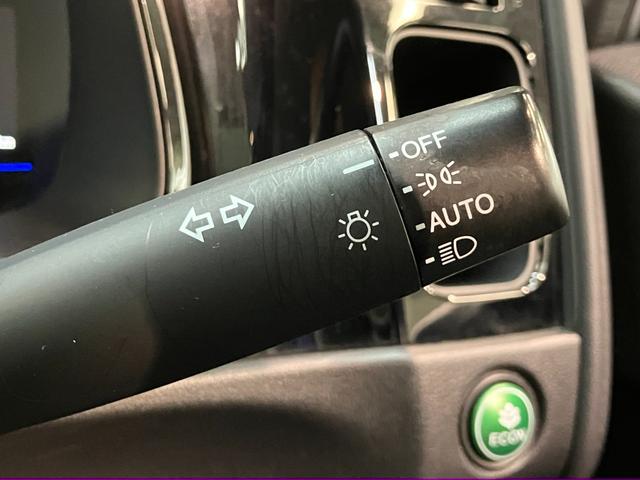 シャトルハイブリッドＸ　フルセグナビ　バックカメラ　車検整備付フルセグナビ　ＤＶＤ再生　Ｂｌｕｅｔｏｏｔｈ　バックカメラ　ＥＴＣ　ＬＥＤ　オートライト　オートエアコン　クルーズコントロール　パドルシフト　スマートキー　電動格納式ミラー　エコアイドル（滋賀県）の中古車