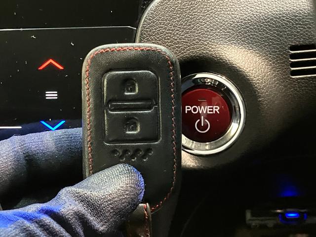 シャトルハイブリッドＸ　フルセグナビ　バックカメラ　車検整備付フルセグナビ　ＤＶＤ再生　Ｂｌｕｅｔｏｏｔｈ　バックカメラ　ＥＴＣ　ＬＥＤ　オートライト　オートエアコン　クルーズコントロール　パドルシフト　スマートキー　電動格納式ミラー　エコアイドル（滋賀県）の中古車