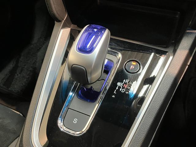 シャトルハイブリッドＸ　フルセグナビ　バックカメラ　車検整備付フルセグナビ　ＤＶＤ再生　Ｂｌｕｅｔｏｏｔｈ　バックカメラ　ＥＴＣ　ＬＥＤ　オートライト　オートエアコン　クルーズコントロール　パドルシフト　スマートキー　電動格納式ミラー　エコアイドル（滋賀県）の中古車