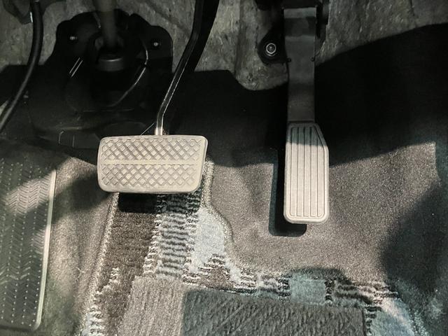 シャトルハイブリッドＸ　フルセグナビ　バックカメラ　車検整備付フルセグナビ　ＤＶＤ再生　Ｂｌｕｅｔｏｏｔｈ　バックカメラ　ＥＴＣ　ＬＥＤ　オートライト　オートエアコン　クルーズコントロール　パドルシフト　スマートキー　電動格納式ミラー　エコアイドル（滋賀県）の中古車