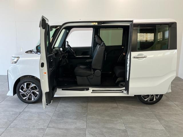 タントカスタムＸ　９型ディスプレイオーディオ　駐車支援システム衝突被害軽減ブレーキ　コーナーセンサー　ディスプレイオーディオ　フルセグ　Ｂｌｕｅｔｏｏｔｈ　ＵＳＢ　パノラマカメラ　両側電動スライドドア　前席シートヒーター　ＬＥＤ　駐車支援システム　スマートキー（滋賀県）の中古車