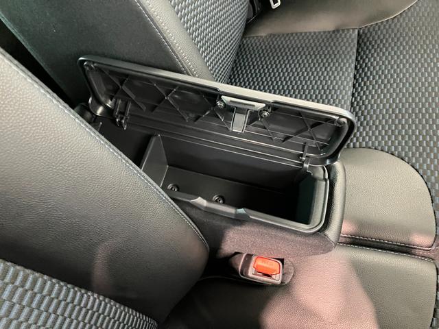 タントカスタムＸ　９型ディスプレイオーディオ　駐車支援システム衝突被害軽減ブレーキ　コーナーセンサー　ディスプレイオーディオ　フルセグ　Ｂｌｕｅｔｏｏｔｈ　ＵＳＢ　パノラマカメラ　両側電動スライドドア　前席シートヒーター　ＬＥＤ　駐車支援システム　スマートキー（滋賀県）の中古車