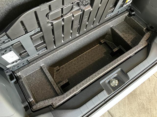 タントカスタムＸ　９型ディスプレイオーディオ　駐車支援システム衝突被害軽減ブレーキ　コーナーセンサー　ディスプレイオーディオ　フルセグ　Ｂｌｕｅｔｏｏｔｈ　ＵＳＢ　パノラマカメラ　両側電動スライドドア　前席シートヒーター　ＬＥＤ　駐車支援システム　スマートキー（滋賀県）の中古車