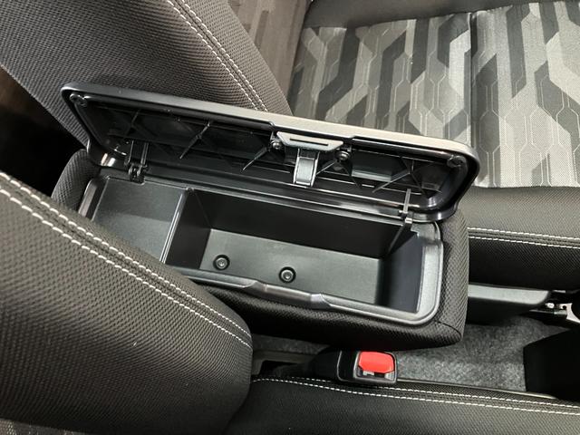 タフトGターボダーククロムベンチャー 10型ナビ 前後ドラレコ衝突被害軽減ブレーキ コーナーセンサー 10型フルセグナビ DVD Bluetooth USB バックカメラ 前後ドラレコ 前席シートヒーター 電動パーキング LED オートライト クルコン ターボ(滋賀県)の中古車