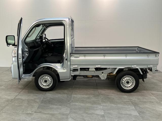 ハイゼットトラックEXT 4WD CVT 9インチディスプレイオーディオ衝突被害軽減ブレーキ コーナーセンサー パートタイム4WD デフロック 9インチディスプレイオーディオ Bluetooth USB バックカメラ 荷台作業灯 4枚リーフスプリング LED スマートキー(滋賀県)の中古車