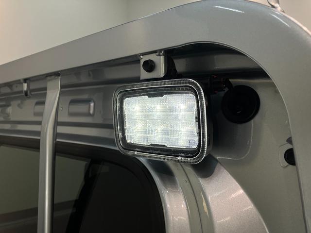 ハイゼットトラックEXT 4WD CVT 9インチディスプレイオーディオ衝突被害軽減ブレーキ コーナーセンサー パートタイム4WD デフロック 9インチディスプレイオーディオ Bluetooth USB バックカメラ 荷台作業灯 4枚リーフスプリング LED スマートキー(滋賀県)の中古車