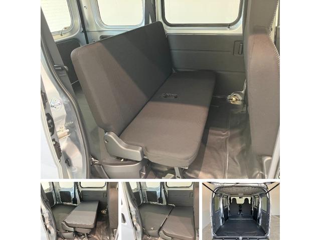 ハイゼットカーゴＤＸ　ＣＶＴ　キーレス　前席パワーウインドウ　届出済未使用車衝突被害軽減ブレーキ　スマアシ　コーナーセンサー　前席パワーウインドウ　ＡＭ／ＦＭステレオ　両側スライドドア　オートライト　マニュアルレベリング　キーレスエントリー　後部プライバシーガラス（滋賀県）の中古車