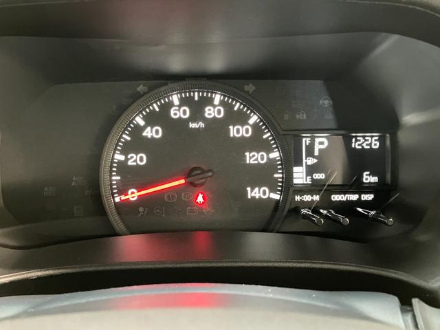 ハイゼットカーゴＤＸ　ＣＶＴ　キーレス　前席パワーウインドウ　届出済未使用車衝突被害軽減ブレーキ　スマアシ　コーナーセンサー　前席パワーウインドウ　ＡＭ／ＦＭステレオ　両側スライドドア　オートライト　マニュアルレベリング　キーレスエントリー　後部プライバシーガラス（滋賀県）の中古車