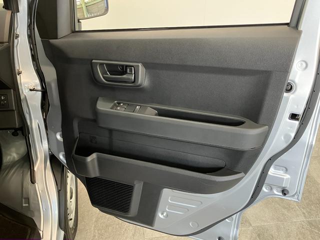 ハイゼットカーゴＤＸ　ＣＶＴ　キーレス　前席パワーウインドウ　届出済未使用車衝突被害軽減ブレーキ　スマアシ　コーナーセンサー　前席パワーウインドウ　ＡＭ／ＦＭステレオ　両側スライドドア　オートライト　マニュアルレベリング　キーレスエントリー　後部プライバシーガラス（滋賀県）の中古車