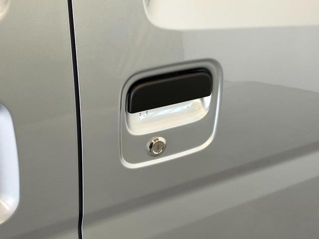 ハイゼットカーゴＤＸ　ＣＶＴ　キーレス　前席パワーウインドウ　届出済未使用車衝突被害軽減ブレーキ　スマアシ　コーナーセンサー　前席パワーウインドウ　ＡＭ／ＦＭステレオ　両側スライドドア　オートライト　マニュアルレベリング　キーレスエントリー　後部プライバシーガラス（滋賀県）の中古車