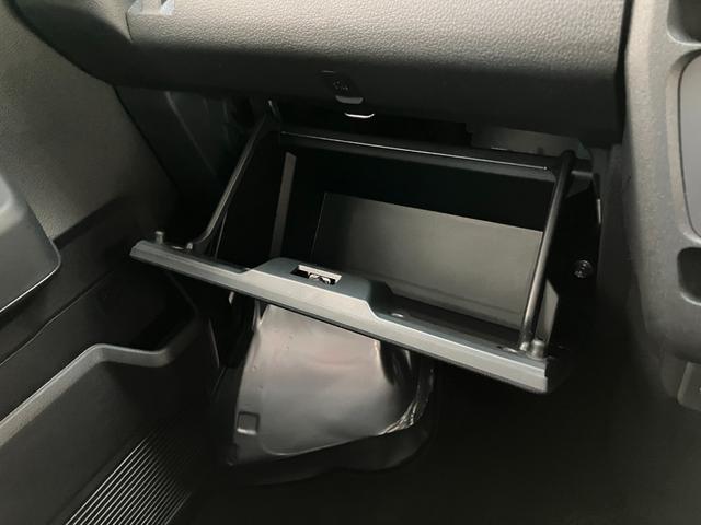 ハイゼットカーゴＤＸ　ＣＶＴ　キーレス　前席パワーウインドウ　届出済未使用車衝突被害軽減ブレーキ　スマアシ　コーナーセンサー　前席パワーウインドウ　ＡＭ／ＦＭステレオ　両側スライドドア　オートライト　マニュアルレベリング　キーレスエントリー　後部プライバシーガラス（滋賀県）の中古車