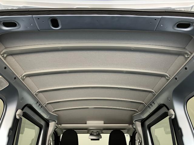 ハイゼットカーゴＤＸ　ＣＶＴ　キーレス　前席パワーウインドウ　届出済未使用車衝突被害軽減ブレーキ　スマアシ　コーナーセンサー　前席パワーウインドウ　ＡＭ／ＦＭステレオ　両側スライドドア　オートライト　マニュアルレベリング　キーレスエントリー　後部プライバシーガラス（滋賀県）の中古車