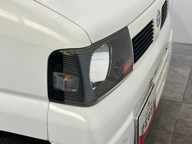ＮＴ１００クリッパートラックＤＸ農繁仕様　４ＷＤ　Ｈｉ−Ｌｏ切替　５ＭＴ　荷台作業灯ＡＭ／ＦＭラジオ　エアコン　パワステ　荷台作業灯　マニュアルレベリング　４ＷＤ　Ｈｉ−Ｌｏ切り替え　５速マニュアルミッション車　荷台マット　ゲートプロテクター　ガードフレームプロテクター（滋賀県）の中古車