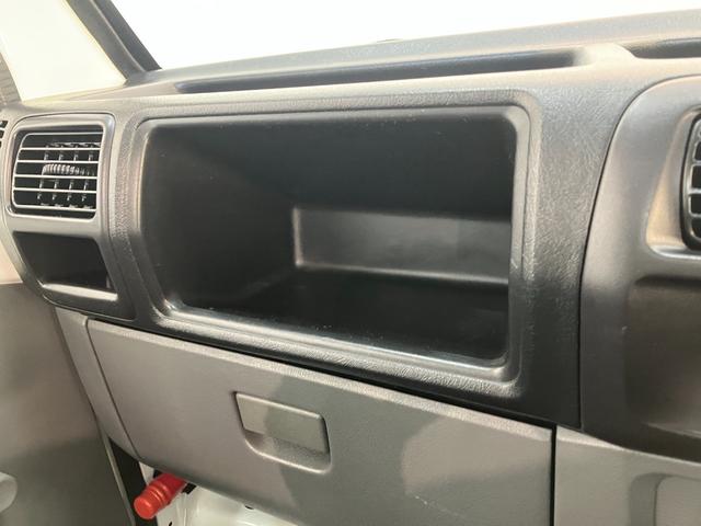 ＮＴ１００クリッパートラックＤＸ農繁仕様　４ＷＤ　Ｈｉ−Ｌｏ切替　５ＭＴ　荷台作業灯ＡＭ／ＦＭラジオ　エアコン　パワステ　荷台作業灯　マニュアルレベリング　４ＷＤ　Ｈｉ−Ｌｏ切り替え　５速マニュアルミッション車　荷台マット　ゲートプロテクター　ガードフレームプロテクター（滋賀県）の中古車