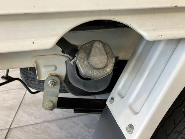 ミニキャブトラックVX−SE 4WD 5MT ETC 荷台作業灯 車検整備付パートタイム4WD Hi−Lo切り替え AM/FMラジオ マニュアルエアコン マニュアルレベリング ETC 荷台作業灯 5速マニュアルミッション車(滋賀県)の中古車