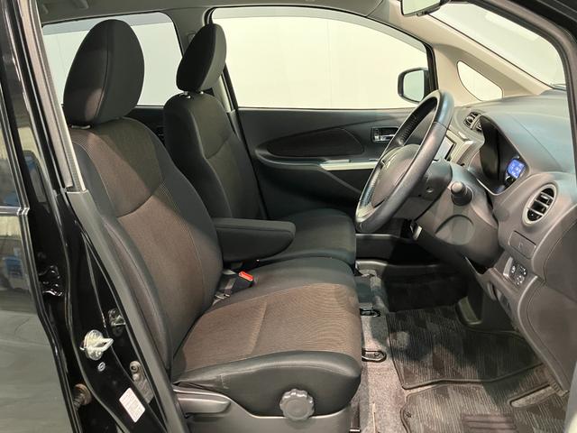 eKカスタムG e−アシスト ワンセグナビ バックカメラ 車検整備付衝突被害軽減ブレーキ ワンセグナビ バックカメラ オートエアコン スマートキー 電動格納式ミラー エコアイドル HIDヘッドライト タイヤ4本新品交換済み(滋賀県)の中古車