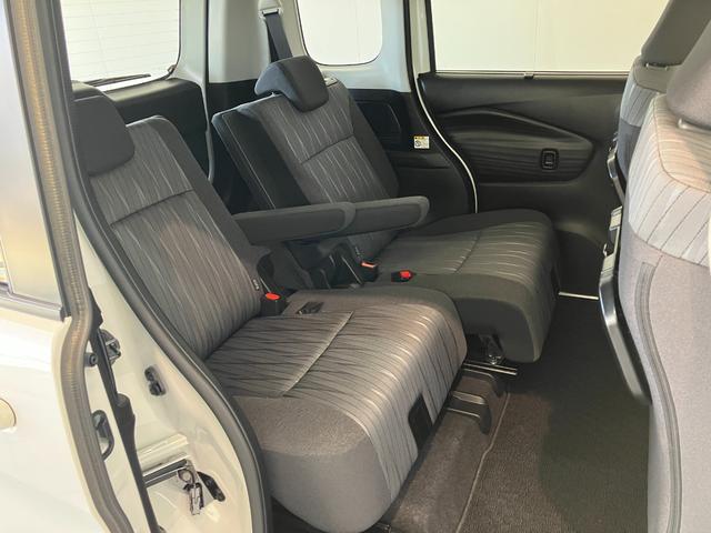 ソリオハイブリッドＳＺ　９型フルセグナビ　バックカメラ　ドラレコ衝突被害軽減ブレーキ　コーナーセンサー　フルセグナビ　ＤＶＤ　Ｂｌｕｅｔｏｏｔｈ　ＵＳＢ　バックカメラ　前後ドラレコ　両側電動スライドドア　シートヒーター　レーダークルーズコントロール　ハイブリッド（滋賀県）の中古車