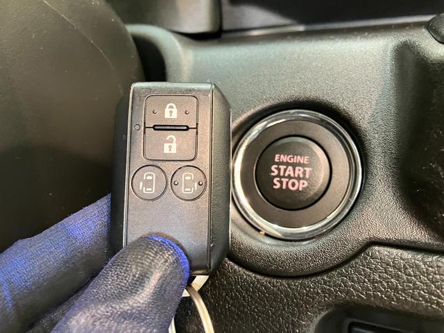 ソリオハイブリッドＳＺ　９型フルセグナビ　バックカメラ　ドラレコ衝突被害軽減ブレーキ　コーナーセンサー　フルセグナビ　ＤＶＤ　Ｂｌｕｅｔｏｏｔｈ　ＵＳＢ　バックカメラ　前後ドラレコ　両側電動スライドドア　シートヒーター　レーダークルーズコントロール　ハイブリッド（滋賀県）の中古車