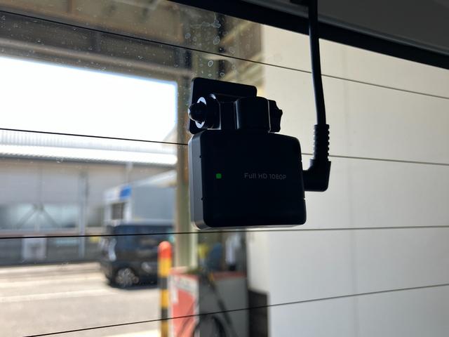 ソリオハイブリッドＳＺ　９型フルセグナビ　バックカメラ　ドラレコ衝突被害軽減ブレーキ　コーナーセンサー　フルセグナビ　ＤＶＤ　Ｂｌｕｅｔｏｏｔｈ　ＵＳＢ　バックカメラ　前後ドラレコ　両側電動スライドドア　シートヒーター　レーダークルーズコントロール　ハイブリッド（滋賀県）の中古車