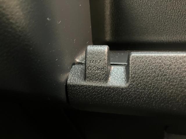 ハイゼットカーゴＤＸ　４ＷＤ　ＣＶＴ　コーナーセンサー　ドラレコ　ＥＴＣ衝突被害軽減ブレーキ　スマアシ　コーナーセンサー　前席パワーウインドウ　ＡＭ／ＦＭステレオ　ドラレコ　ＥＴＣ　両側スライドドア　パートタイム４ＷＤ　オートライト　マニュアルレベリング　キーレス（滋賀県）の中古車