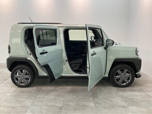 タフトＧダーククロムベンチャー　１０型ナビ　届出済未使用車衝突被害軽減ブレーキ　コーナーセンサー　１０型フルセグナビ　ＤＶＤ再生　Ｂｌｕｅｔｏｏｔｈ　ＵＳＢ　パノラマカメラ　前後ドラレコ　前席シートヒーター　ＬＥＤ　オートライト　レーダークルーズコントロール（滋賀県）の中古車