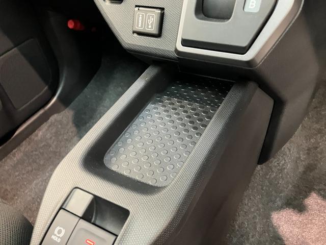 タフトＧダーククロムベンチャー　１０型ナビ　届出済未使用車衝突被害軽減ブレーキ　コーナーセンサー　１０型フルセグナビ　ＤＶＤ再生　Ｂｌｕｅｔｏｏｔｈ　ＵＳＢ　パノラマカメラ　前後ドラレコ　前席シートヒーター　ＬＥＤ　オートライト　レーダークルーズコントロール（滋賀県）の中古車