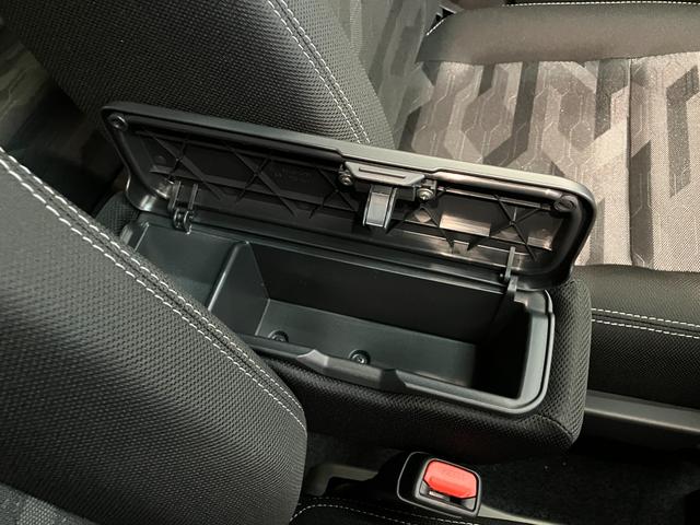 タフトＧダーククロムベンチャー　１０型ナビ　届出済未使用車衝突被害軽減ブレーキ　コーナーセンサー　１０型フルセグナビ　ＤＶＤ再生　Ｂｌｕｅｔｏｏｔｈ　ＵＳＢ　パノラマカメラ　前後ドラレコ　前席シートヒーター　ＬＥＤ　オートライト　レーダークルーズコントロール（滋賀県）の中古車