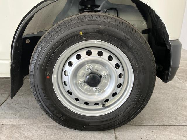 ハイゼットカーゴＤＸ　４ＷＤ　ＣＶＴ車　コーナーセンサー　ＥＴＣ　キーレス衝突被害軽減ブレーキ　コーナーセンサー　前席パワーウインドウ　ＡＭ／ＦＭステレオ　ＥＴＣ車載器　両側スライドドア　パートタイム４ＷＤ　オートライト　マニュアルレベリング　キーレス　プライバシーガラス（滋賀県）の中古車