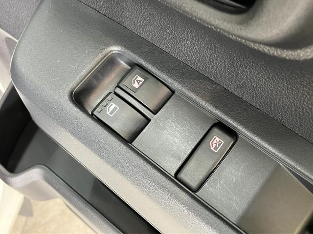 ハイゼットカーゴＤＸ　４ＷＤ　ＣＶＴ車　コーナーセンサー　ＥＴＣ　キーレス衝突被害軽減ブレーキ　コーナーセンサー　前席パワーウインドウ　ＡＭ／ＦＭステレオ　ＥＴＣ車載器　両側スライドドア　パートタイム４ＷＤ　オートライト　マニュアルレベリング　キーレス　プライバシーガラス（滋賀県）の中古車