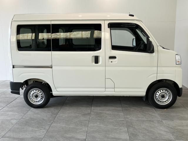 ハイゼットカーゴＤＸ　４ＷＤ　ＣＶＴ　コーナーセンサー　ドラレコ　キーレス衝突被害軽減ブレーキ　コーナーセンサー　前席パワーウインドウ　ＡＭ／ＦＭステレオ　ドラレコ　両側スライドドア　パートタイム４ＷＤ　オートライト　マニュアルレベリング　キーレスエントリー　エコアイドル（滋賀県）の中古車