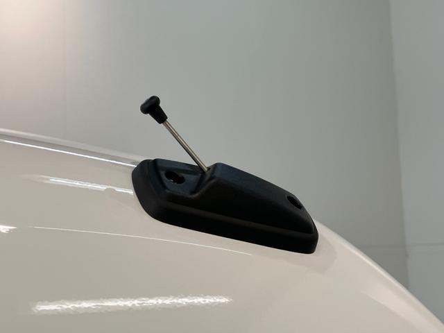 ハイゼットカーゴＤＸ　４ＷＤ　ＣＶＴ　コーナーセンサー　ドラレコ　キーレス衝突被害軽減ブレーキ　コーナーセンサー　前席パワーウインドウ　ＡＭ／ＦＭステレオ　ドラレコ　両側スライドドア　パートタイム４ＷＤ　オートライト　マニュアルレベリング　キーレスエントリー　エコアイドル（滋賀県）の中古車