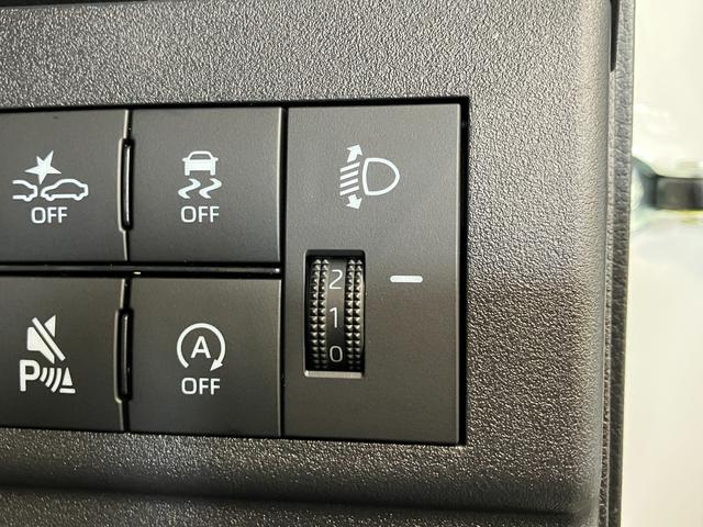 ハイゼットカーゴＤＸ　４ＷＤ　ＣＶＴ　コーナーセンサー　ドラレコ　キーレス衝突被害軽減ブレーキ　コーナーセンサー　前席パワーウインドウ　ＡＭ／ＦＭステレオ　ドラレコ　両側スライドドア　パートタイム４ＷＤ　オートライト　マニュアルレベリング　キーレスエントリー　エコアイドル（滋賀県）の中古車