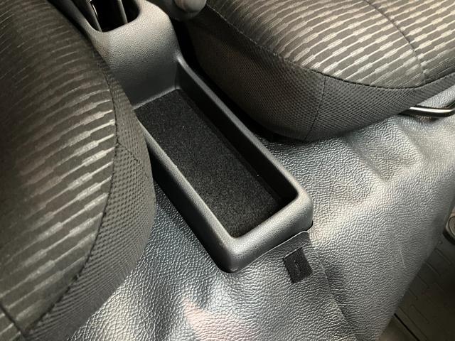 ハイゼットカーゴＤＸ　４ＷＤ　ＣＶＴ　コーナーセンサー　ドラレコ　キーレス衝突被害軽減ブレーキ　コーナーセンサー　前席パワーウインドウ　ＡＭ／ＦＭステレオ　ドラレコ　両側スライドドア　パートタイム４ＷＤ　オートライト　マニュアルレベリング　キーレスエントリー　エコアイドル（滋賀県）の中古車