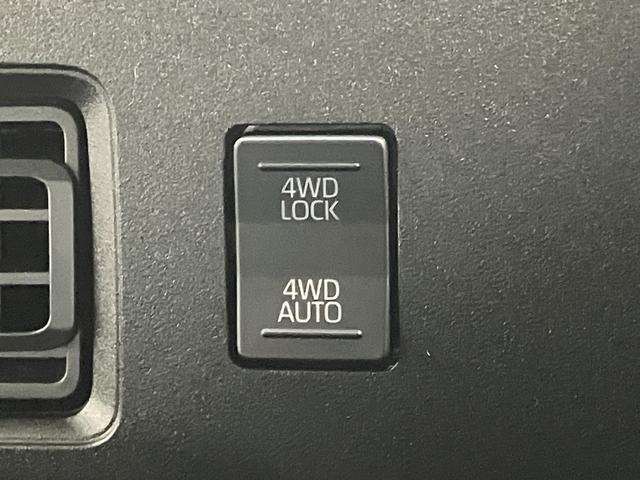 ハイゼットカーゴＤＸ　４ＷＤ　ＣＶＴ　コーナーセンサー　ドラレコ　キーレス衝突被害軽減ブレーキ　コーナーセンサー　前席パワーウインドウ　ＡＭ／ＦＭステレオ　ドラレコ　両側スライドドア　オートライト　マニュアルレベリング　キーレスエントリー　エコアイドル　パートタイム４ＷＤ（滋賀県）の中古車