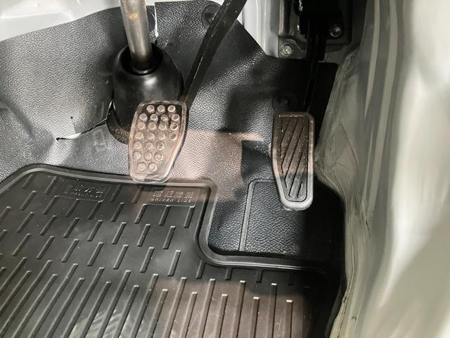 ハイゼットカーゴＤＸ　４ＷＤ　ＣＶＴ　コーナーセンサー　ドラレコ　キーレス衝突被害軽減ブレーキ　コーナーセンサー　前席パワーウインドウ　ＡＭ／ＦＭステレオ　ドラレコ　両側スライドドア　オートライト　マニュアルレベリング　キーレスエントリー　エコアイドル　パートタイム４ＷＤ（滋賀県）の中古車