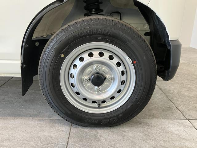 ハイゼットカーゴＤＸ　４ＷＤ　ＣＶＴ車　ドラレコ　キーレス　コーナーセンサー衝突被害軽減ブレーキ　スマアシ　パートタイム４ＷＤ　コーナーセンサー　前席パワーウインドウ　ＡＭ／ＦＭステレオ　ドラレコ　両側スライドドア　オートライト　マニュアルレベリング（滋賀県）の中古車