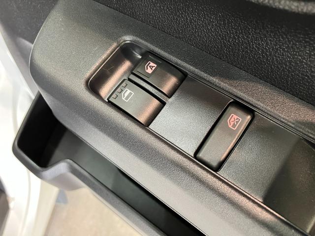 ハイゼットカーゴＤＸ　４ＷＤ　ＣＶＴ車　ドラレコ　キーレス　コーナーセンサー衝突被害軽減ブレーキ　スマアシ　パートタイム４ＷＤ　コーナーセンサー　前席パワーウインドウ　ＡＭ／ＦＭステレオ　ドラレコ　両側スライドドア　オートライト　マニュアルレベリング（滋賀県）の中古車