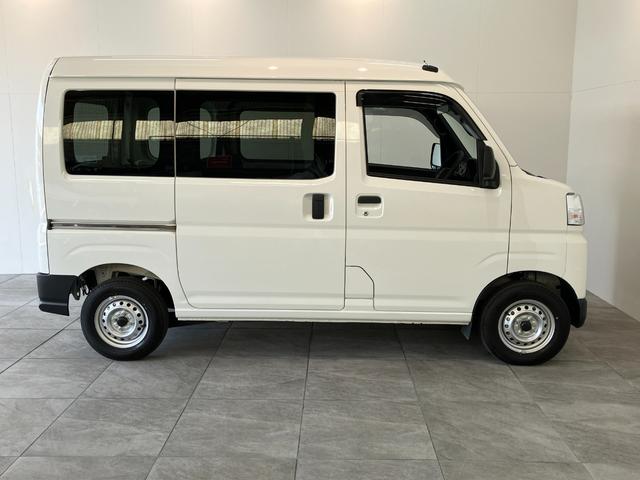 ハイゼットカーゴＤＸ　４ＷＤ　ＣＶＴ車　ドラレコ　キーレス　コーナーセンサー衝突被害軽減ブレーキ　スマアシ　パートタイム４ＷＤ　コーナーセンサー　前席パワーウインドウ　ＡＭ／ＦＭステレオ　ドラレコ　両側スライドドア　オートライト　マニュアルレベリング（滋賀県）の中古車