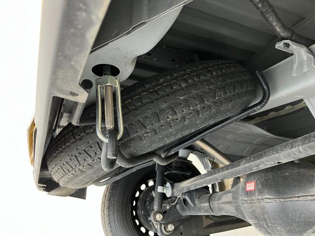 ハイゼットカーゴＤＸ　４ＷＤ　ＣＶＴ車　ドラレコ　キーレス　コーナーセンサー衝突被害軽減ブレーキ　スマアシ　パートタイム４ＷＤ　コーナーセンサー　前席パワーウインドウ　ＡＭ／ＦＭステレオ　ドラレコ　両側スライドドア　オートライト　マニュアルレベリング（滋賀県）の中古車