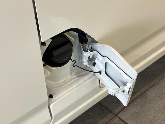 ハイゼットカーゴＤＸ　４ＷＤ　ＣＶＴ車　ドラレコ　キーレス　コーナーセンサー衝突被害軽減ブレーキ　スマアシ　パートタイム４ＷＤ　コーナーセンサー　前席パワーウインドウ　ＡＭ／ＦＭステレオ　ドラレコ　両側スライドドア　オートライト　マニュアルレベリング（滋賀県）の中古車